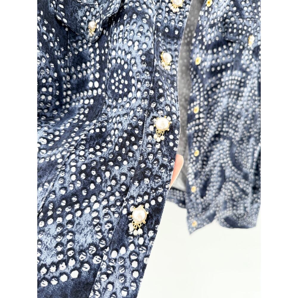 St. John Long Sleeve Button-Front Denim Jacket with Pearl Bottons Blue Womens L - Picture 4 of 5